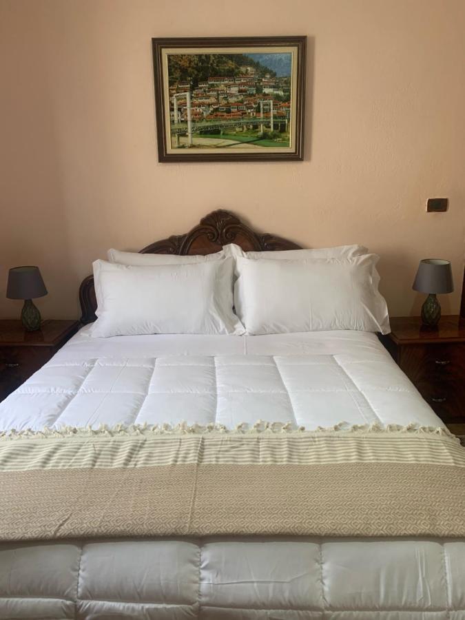 Vila Demaj! Free Parking Berat Dış mekan fotoğraf